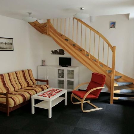 Apartman U Hippolyta ยินดริคูฟราเดตส์ ภายนอก รูปภาพ