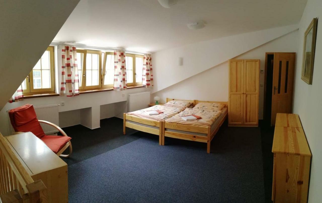Apartman U Hippolyta ยินดริคูฟราเดตส์ ภายนอก รูปภาพ